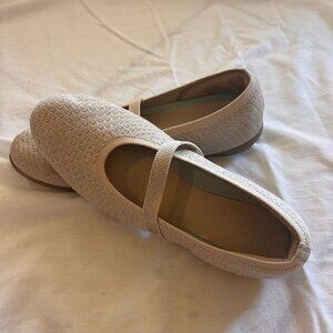 Bzees Knit Mary Jane Flats – Lightweight Comfort – Taupe – Size 9